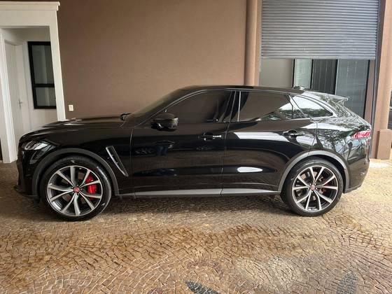 JAGUAR F-PACE 5.0 V8 SUPERCHARGED SVR AWD 4P AUTOMÁTICO JAGUAR F-PACE 5.0 V8 SUPERCHARGED SVR AWD 4P AUTOMÁTICO